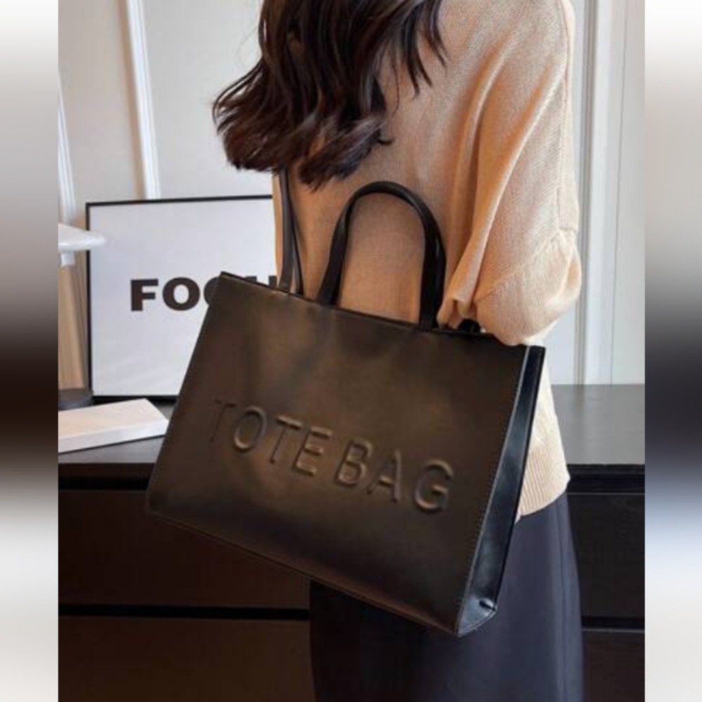 NWOT  Tote Bag